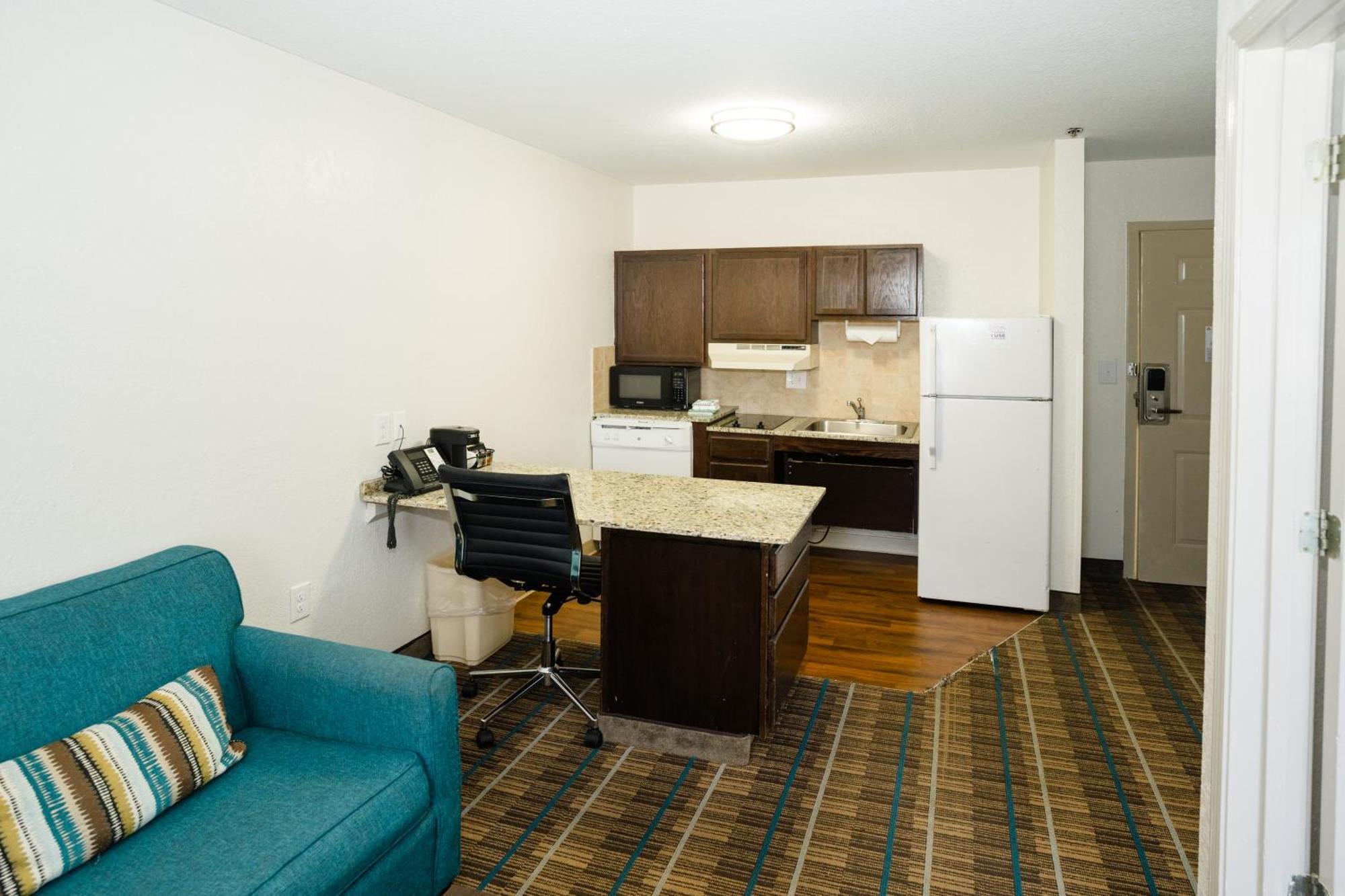 Mainstay Suites Knoxville Airport Alcoa Exterior photo