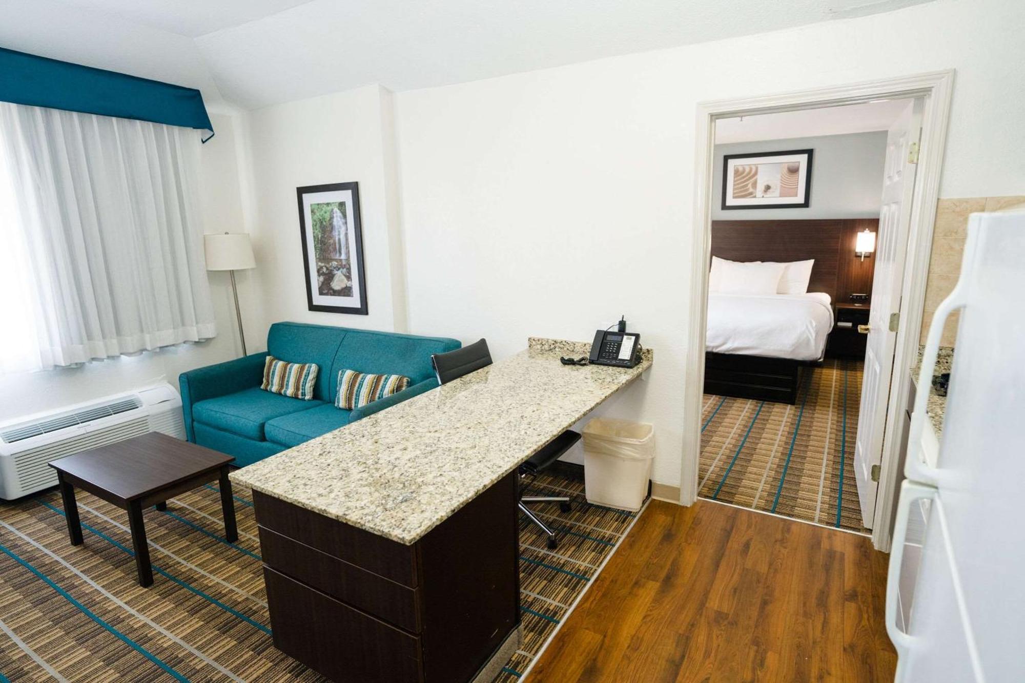 Mainstay Suites Knoxville Airport Alcoa Exterior photo